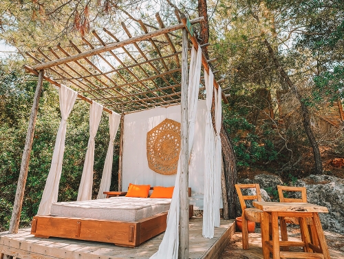 Loved by the editor at Your London Wedding magazine