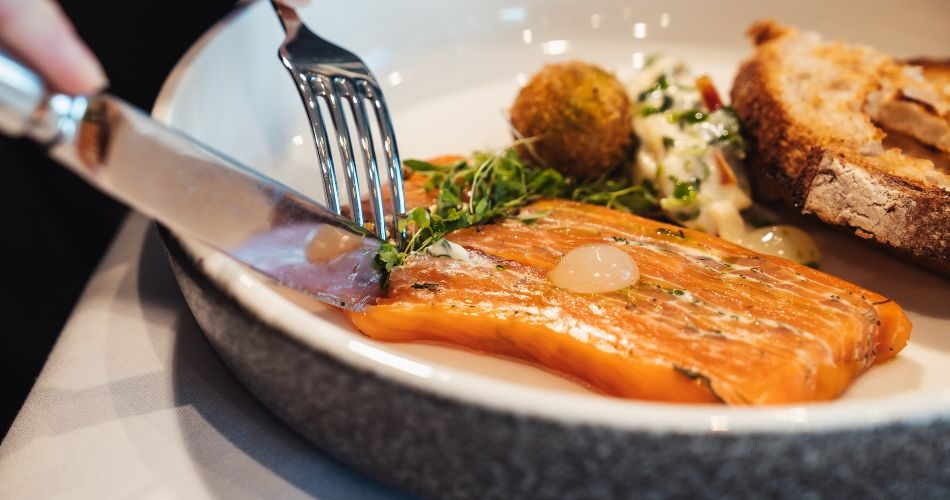 Gallery image 9: aviator