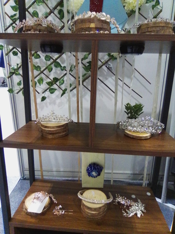 Gallery image 2: flourishing-crown