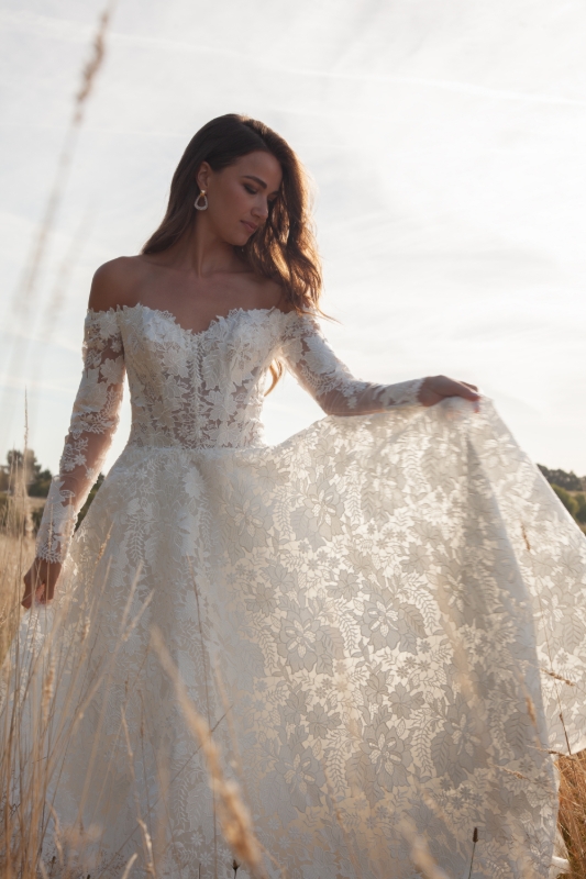 Gallery image 1: jane-aston-bridal-london