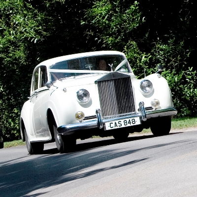 Wedding News: Showstopping cars from Ultimate Classic Car Hire
