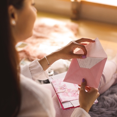 Wedding News: Love letters are all but lost