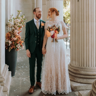 Isabelle Elliott Photography captures stunning wedding shots