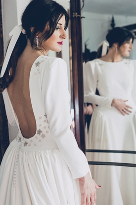 Check out bridal designer Bibiana Cabello London.: Image 1