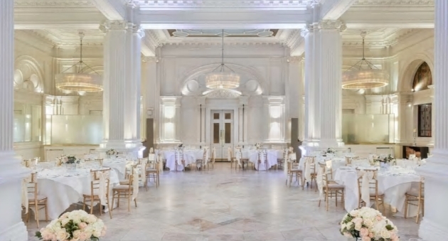 Andaz London Liverpool Street’s 1091 Ballroom is awarded best wedding venue at the London venue awards: Image 1