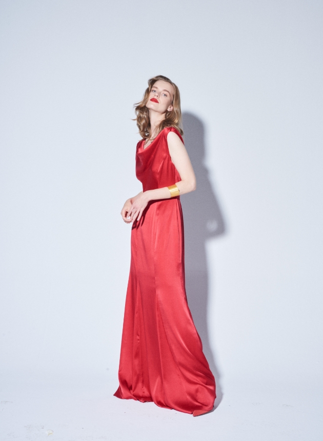 Introducing the MIRA dress by Rowely Hesselballe: Image 1
