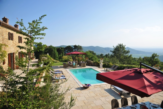 Isolated villas with Tuscany Now & More: Image 2