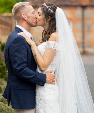 wedding couple kissing