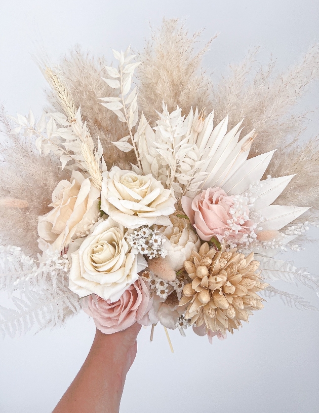 paper bouquet boho style 