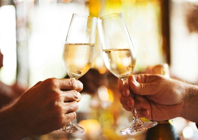 festive christmas decorations at royal lancaster london overlooking hyde park